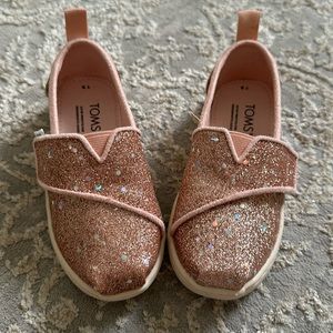 Brand new pink sparkle Toms